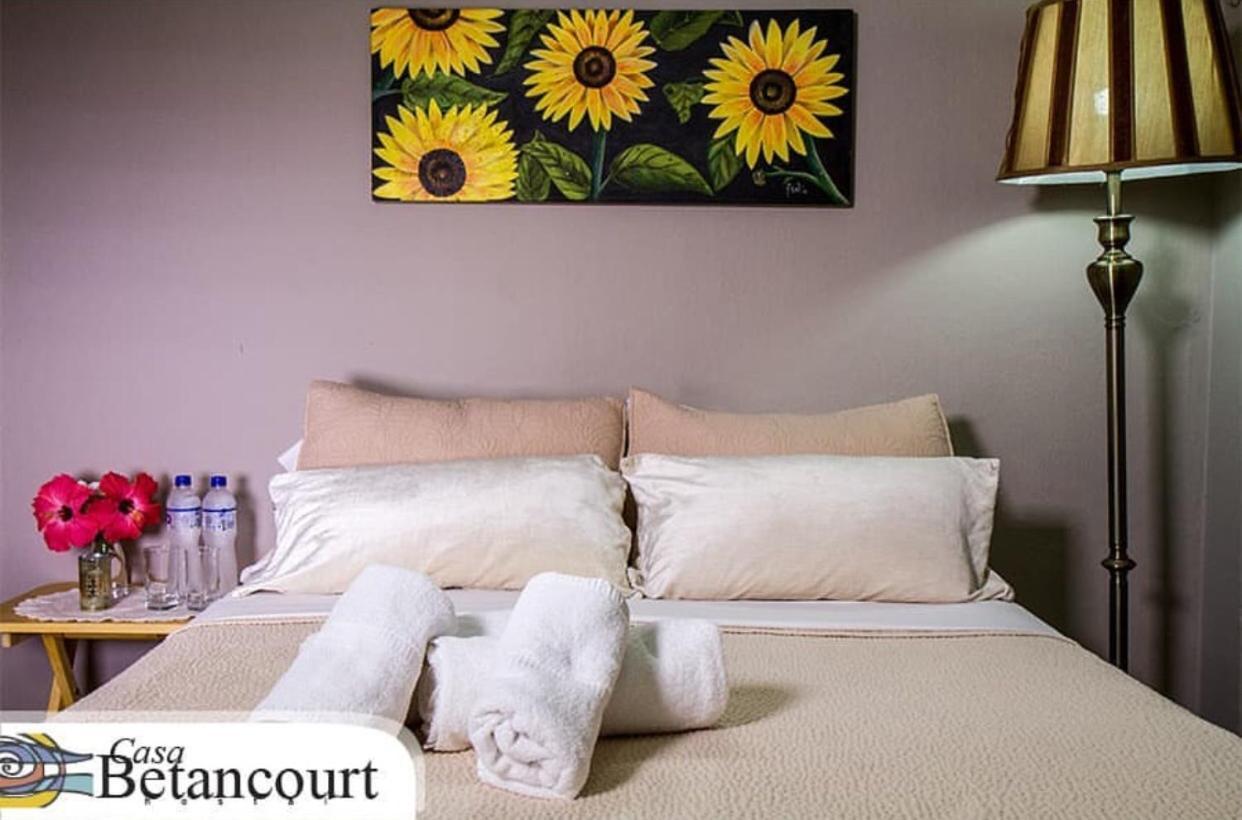 Casa Betancourt Salinas Hotel Екстериор снимка